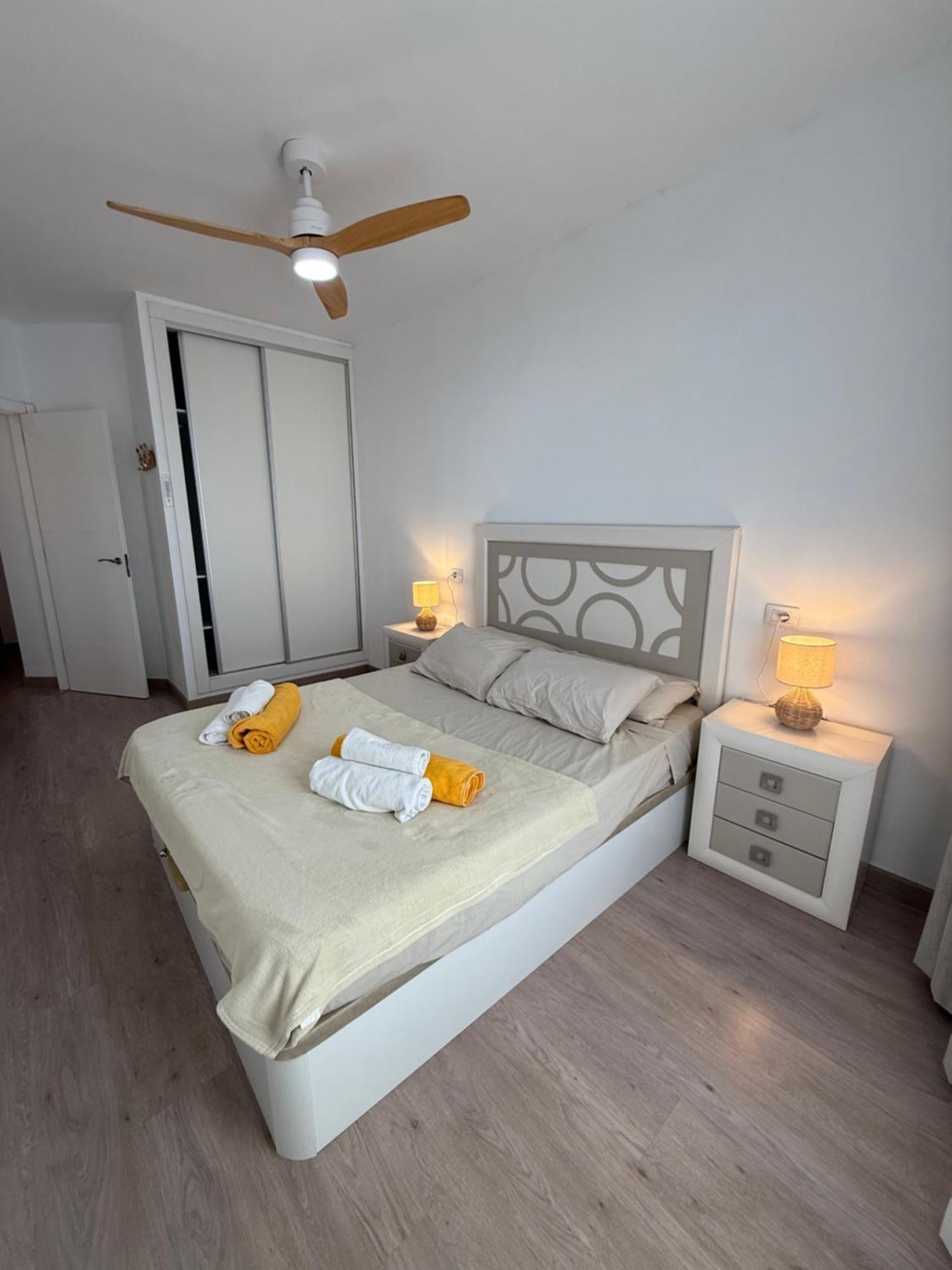 Seaside Paradise - 2 Bedroom Apartment With Ocean Views & Air Conditioning In Playa San Juan Eksteriør billede
