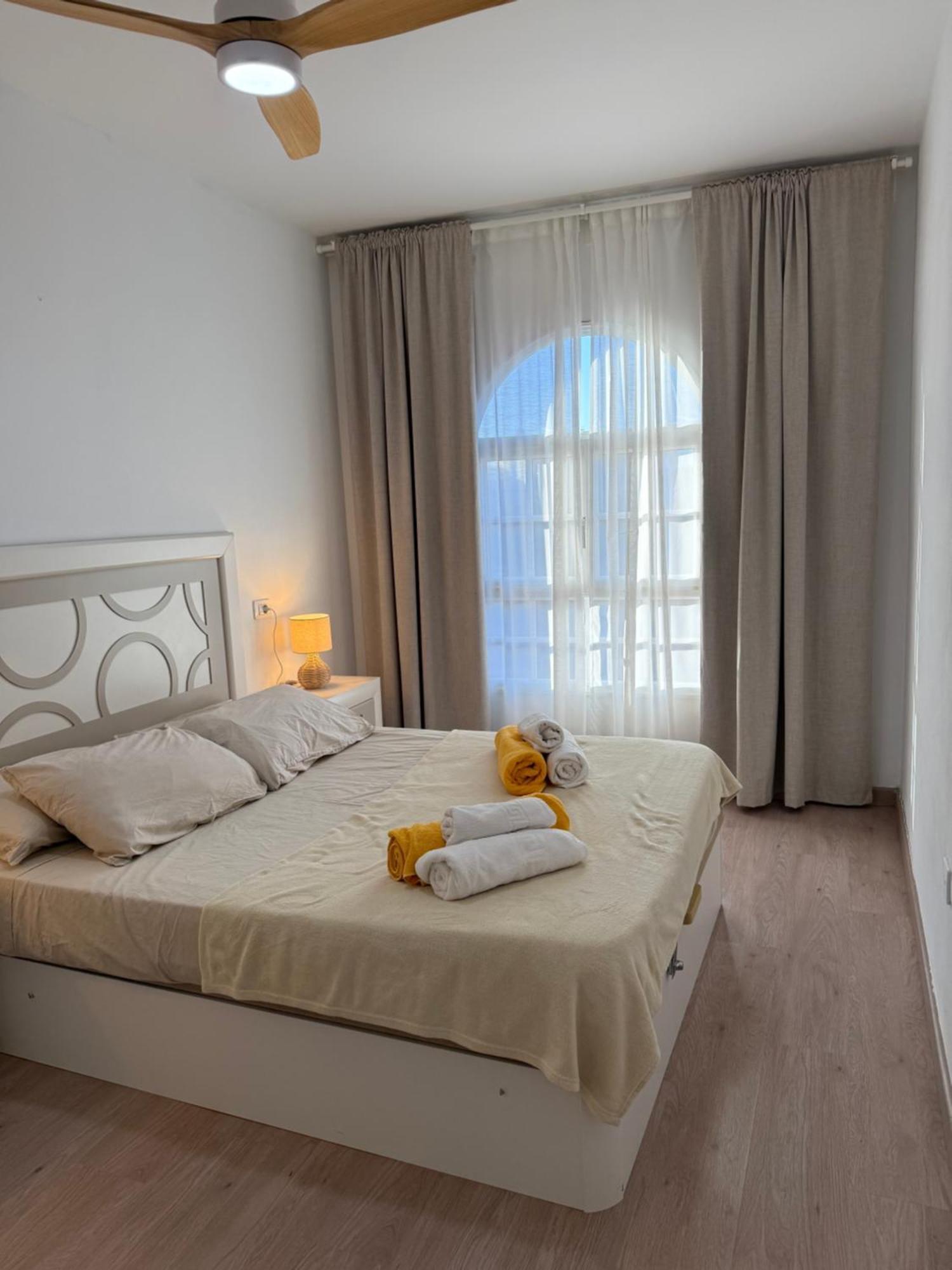 Seaside Paradise - 2 Bedroom Apartment With Ocean Views & Air Conditioning In Playa San Juan Eksteriør billede